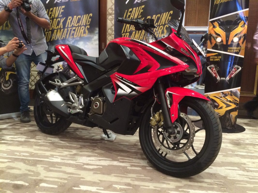 Bajaj Pulsar Rs White Colour Reaches Dealerships Pictures And