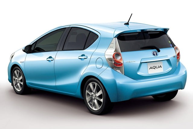 Toyota Prius C– Most Efficient Compact Hybrid Car From Toyota