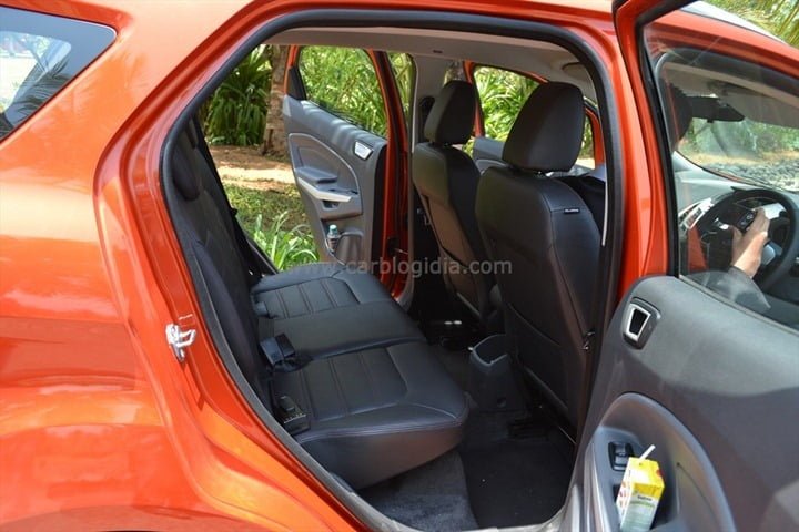 2013 Ford EcoSport India Review (121)