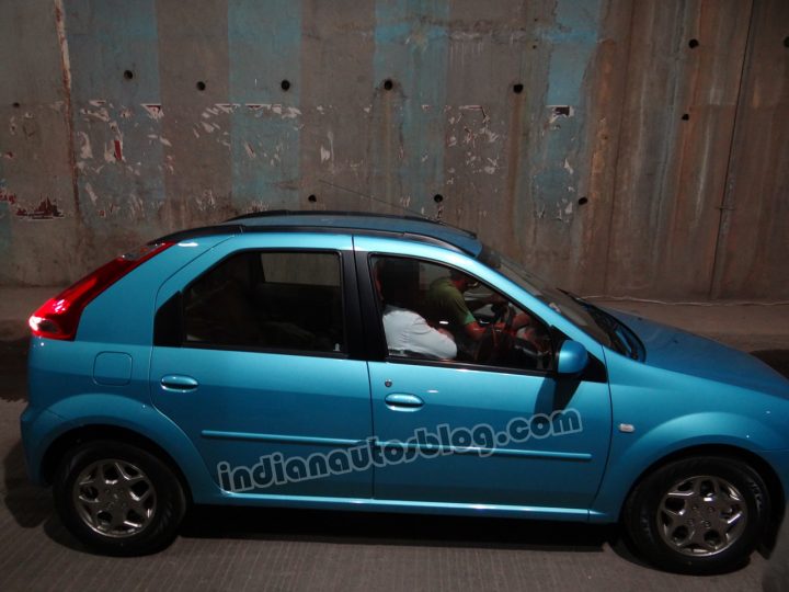 Mahindra Vibe Spy Shot Side