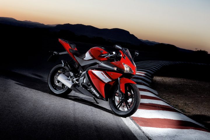 Yamaha R25 Will Be Imported To India » Car Blog India