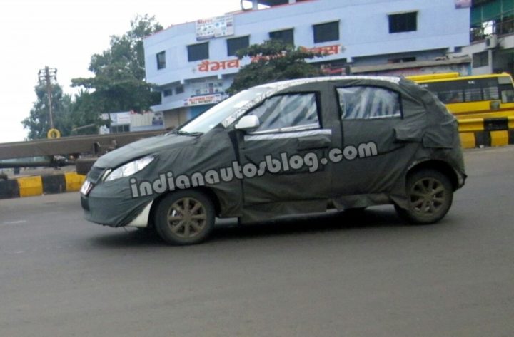 2014 tata vista facelift spied 1024x673