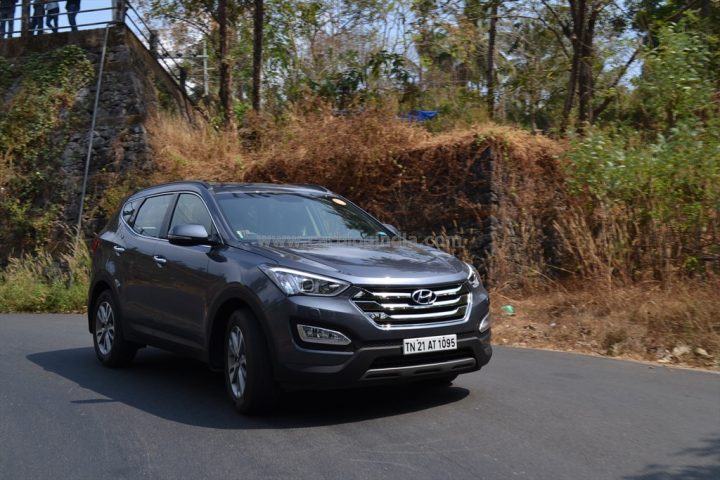 2014 Hyundai Santa Fe Review (10)