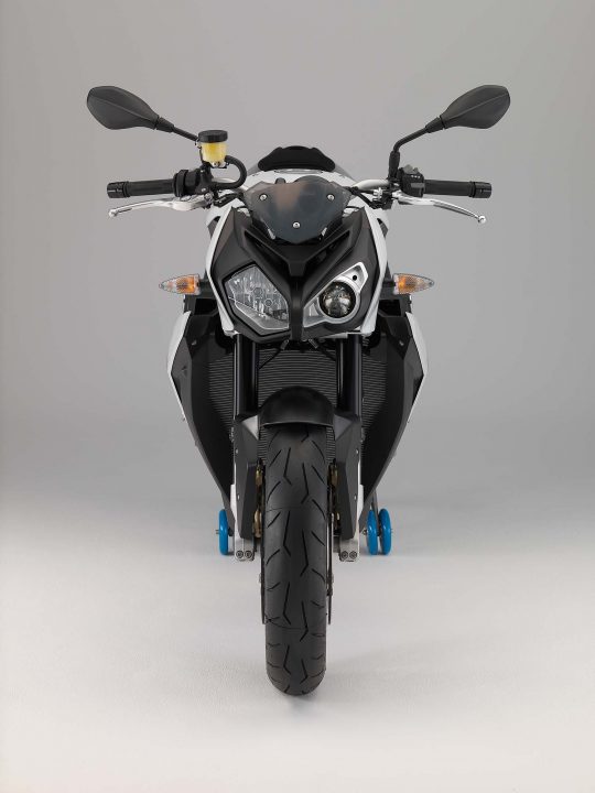 2014 bmw s1000r front