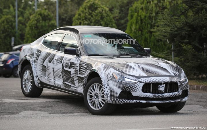 2016 maserati levante test mule spy shots 100477822 h