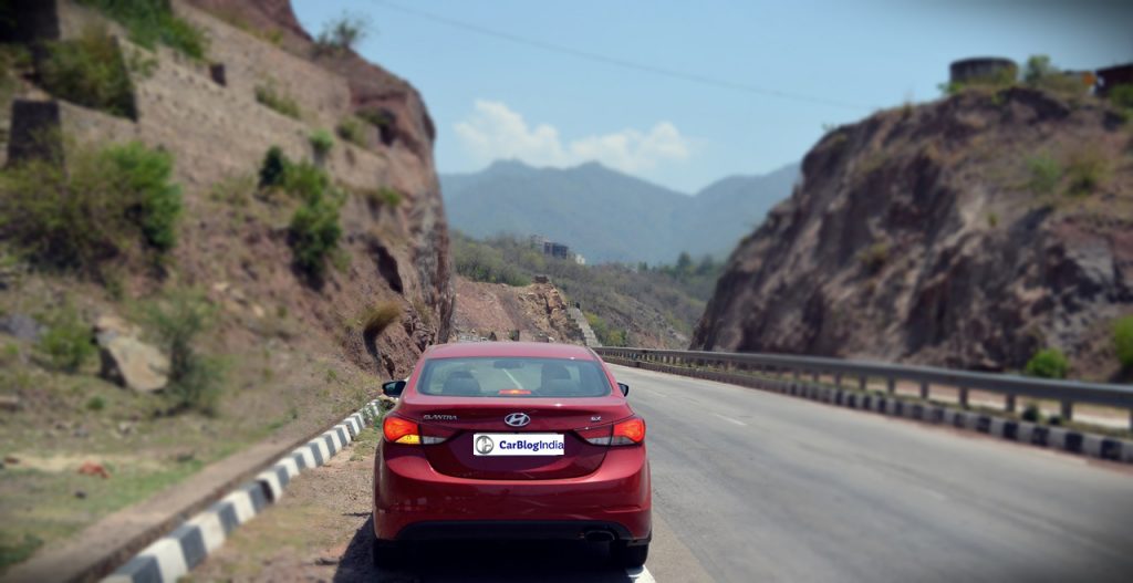 2015 hyundai elantra red rear