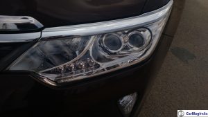 2015 toyota camry hybrid review headlight