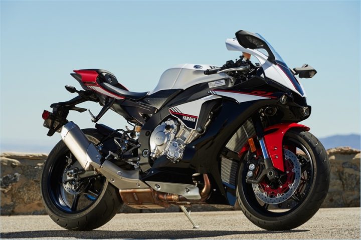 2015 yamaha r1s 8