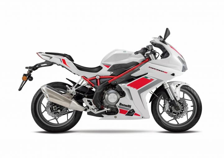 Upcoming Bikes in India 2017 2018 Benelli Tornado 302