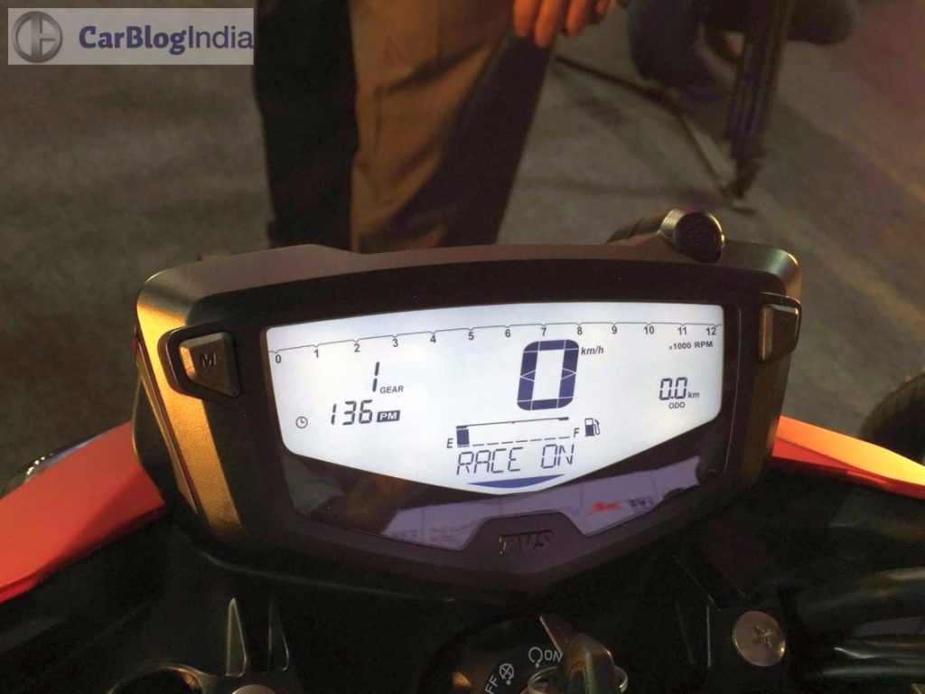 18 Tvs Apache Rtr 0 4v Price Features Specs And Other Details