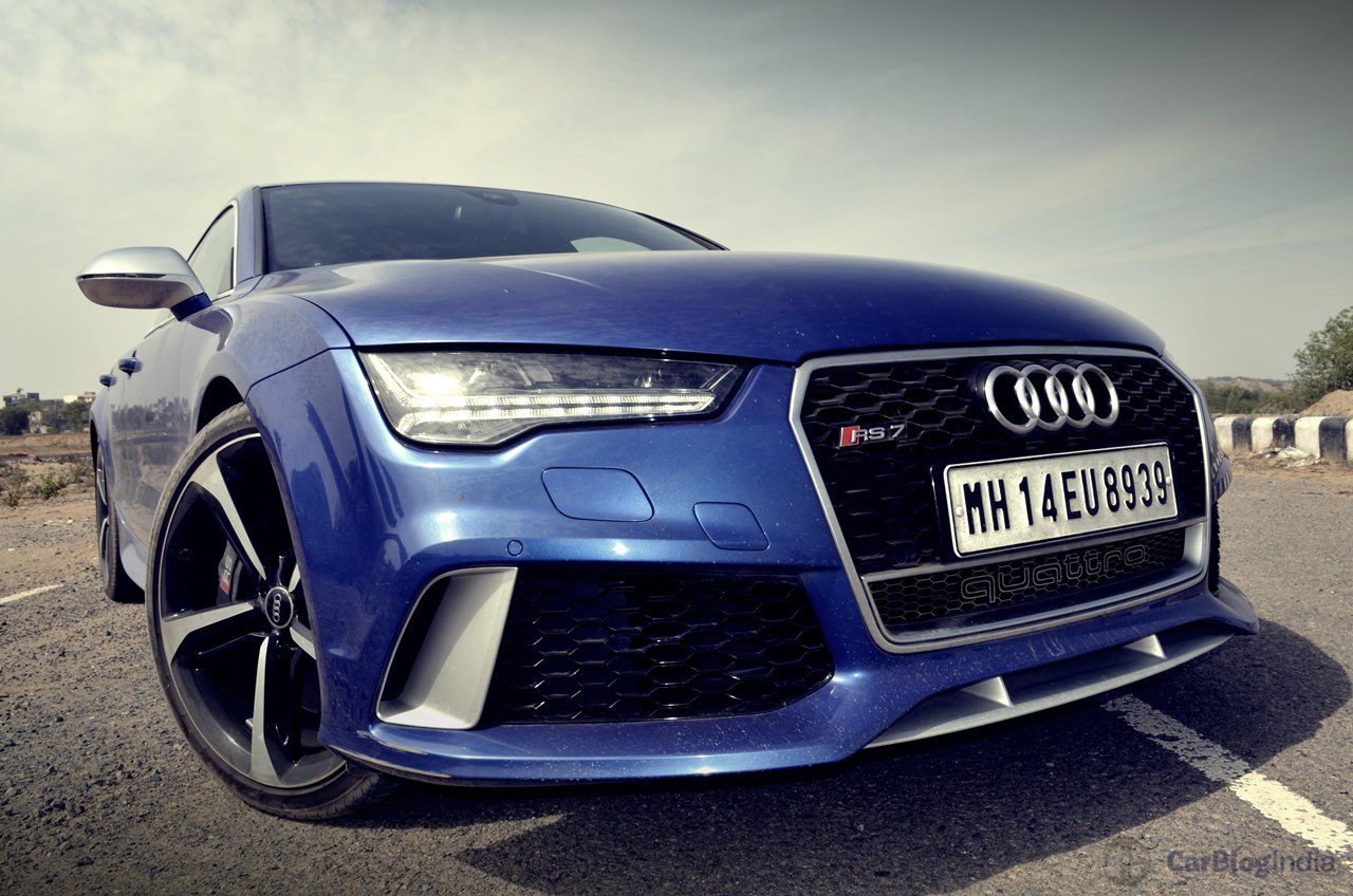 Ауди rs7 2015