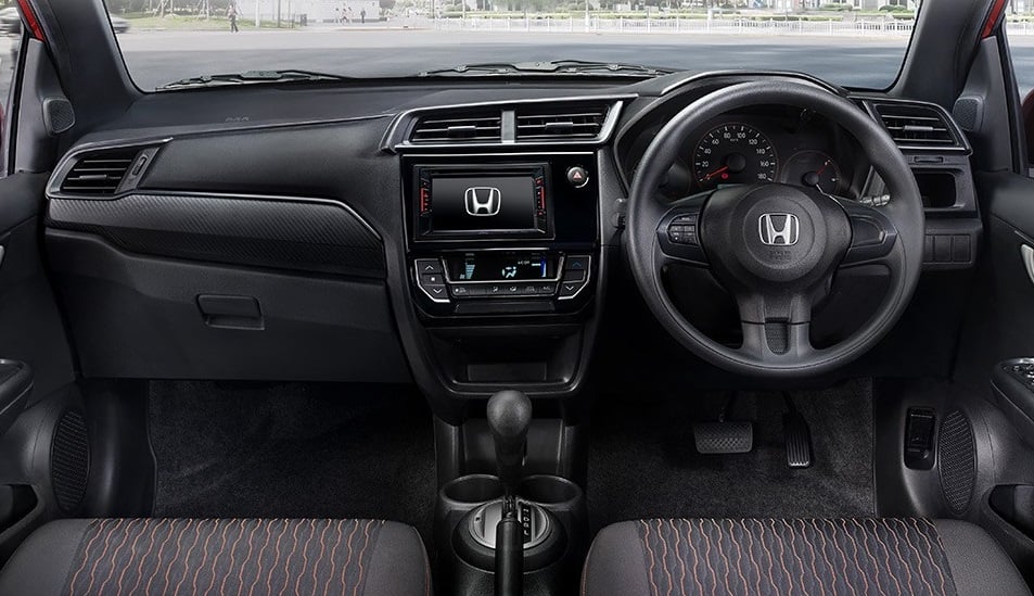 honda-brio-facelift-interiors - CarBlogIndia