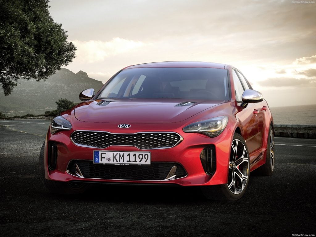 Новый kia stinger