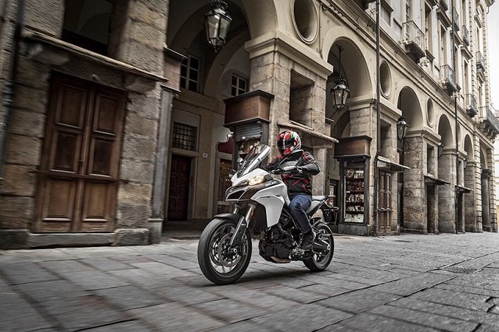 Ducati Multistrada 950 India One up Riding