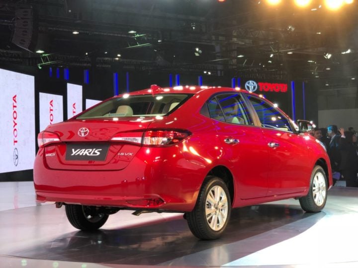 toyota yaris red