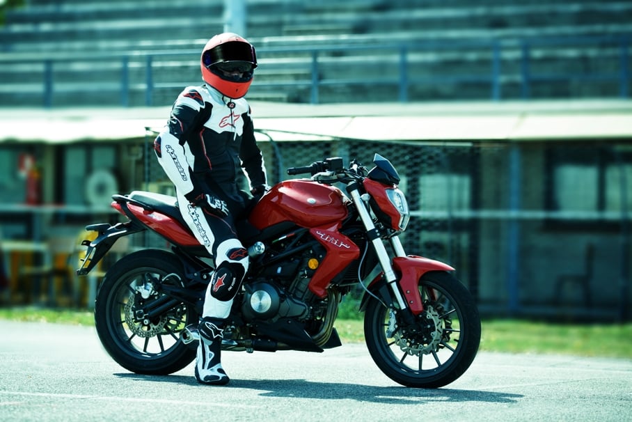 the Benelli Tnt 300 Has a Lot of Cool Quotient Going on for Its Rarity  