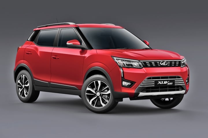 XUV300 - Front image