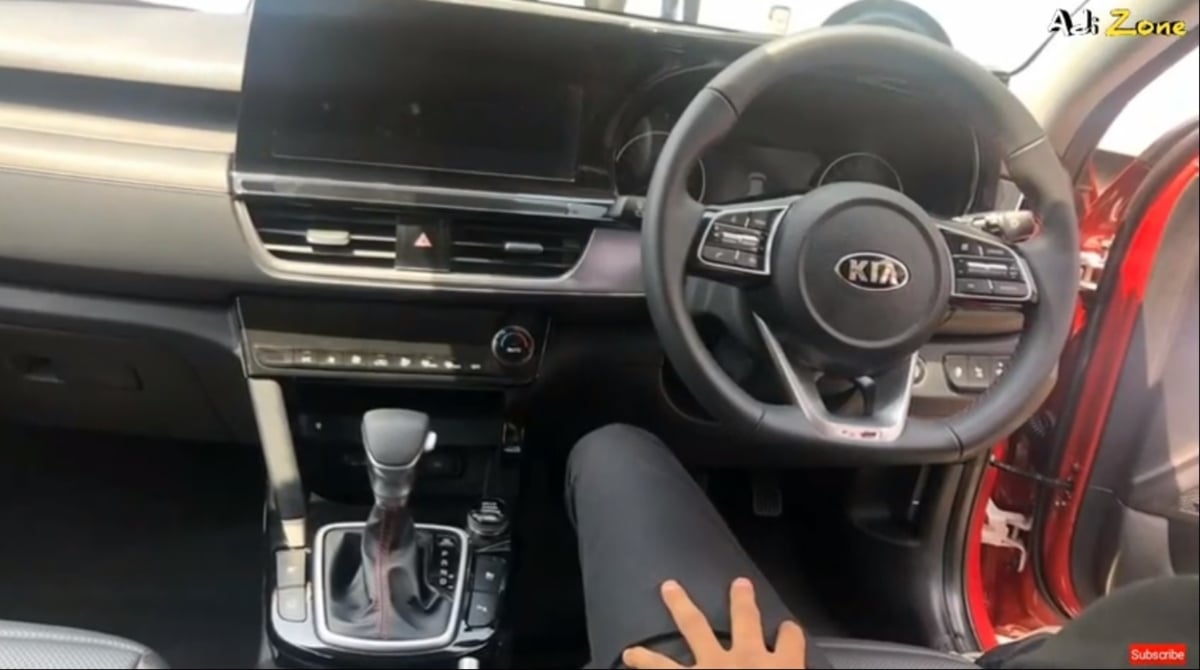 Kia Seltos Interiors And Features Of Top End Variant Leaked Video