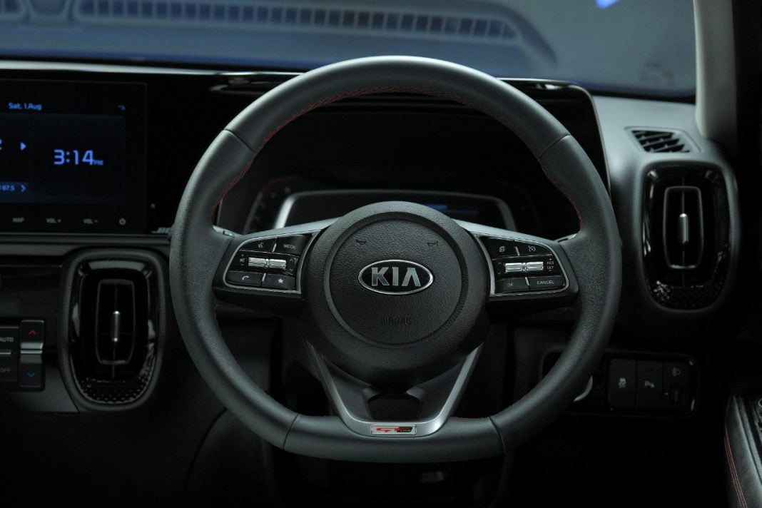 Kia Sonet Unveiled – Most Detailed Look Inside And Out With Pictures 