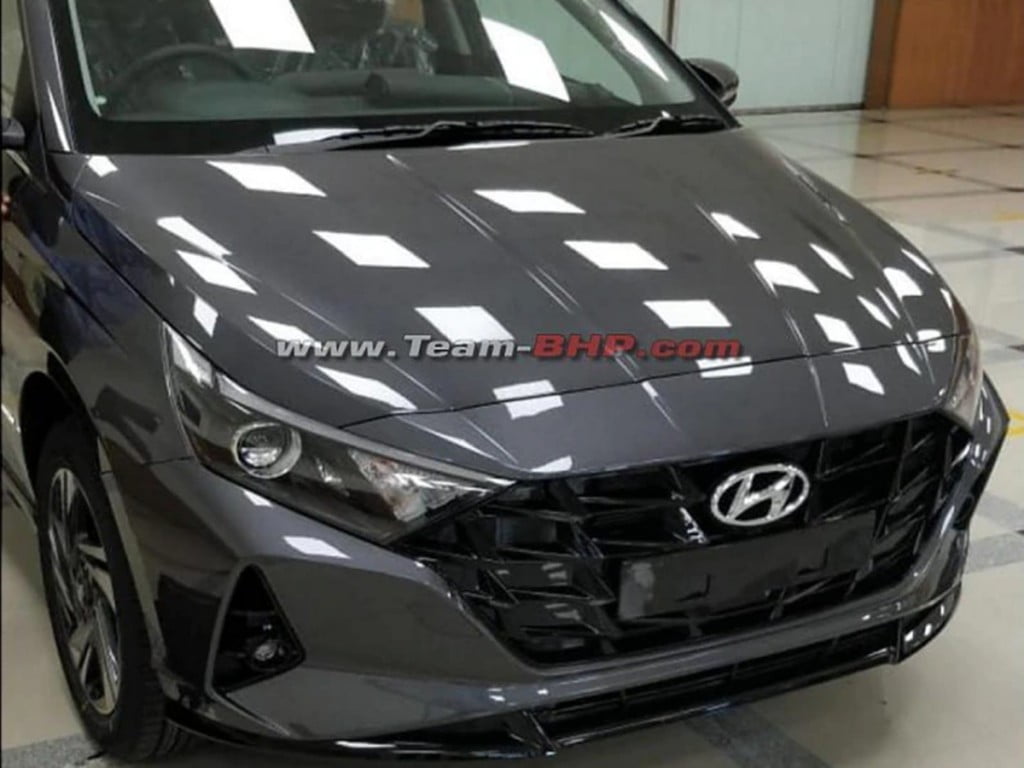 Select Hyundai dealerships across Mumbai and Delhi have already started accepting unofficial bookings for the new i20. 