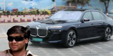 ajay devgn bmw i7 xdrive60