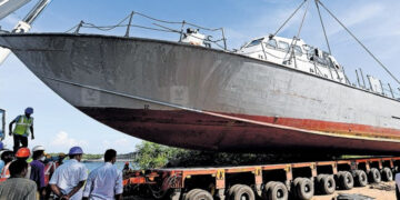 This Volvo Truck Is Carrying 60-tonnes Indian Navy Warship Though Village Roads In Kerala