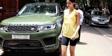 Ananya Pandey with Modified Range Rover Sport