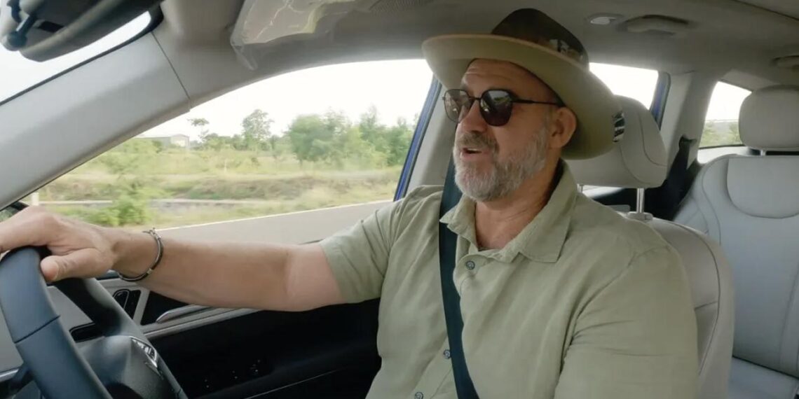 Australian Cricketer Matthew Hayden Tests Scorpio-N and XUV700 SUVs