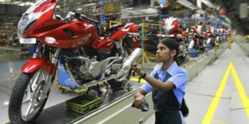 bajaj pulsar 220 production factory