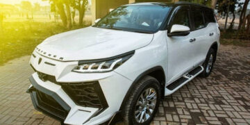 Lamborghini Urus kit on Toyota Fortuner