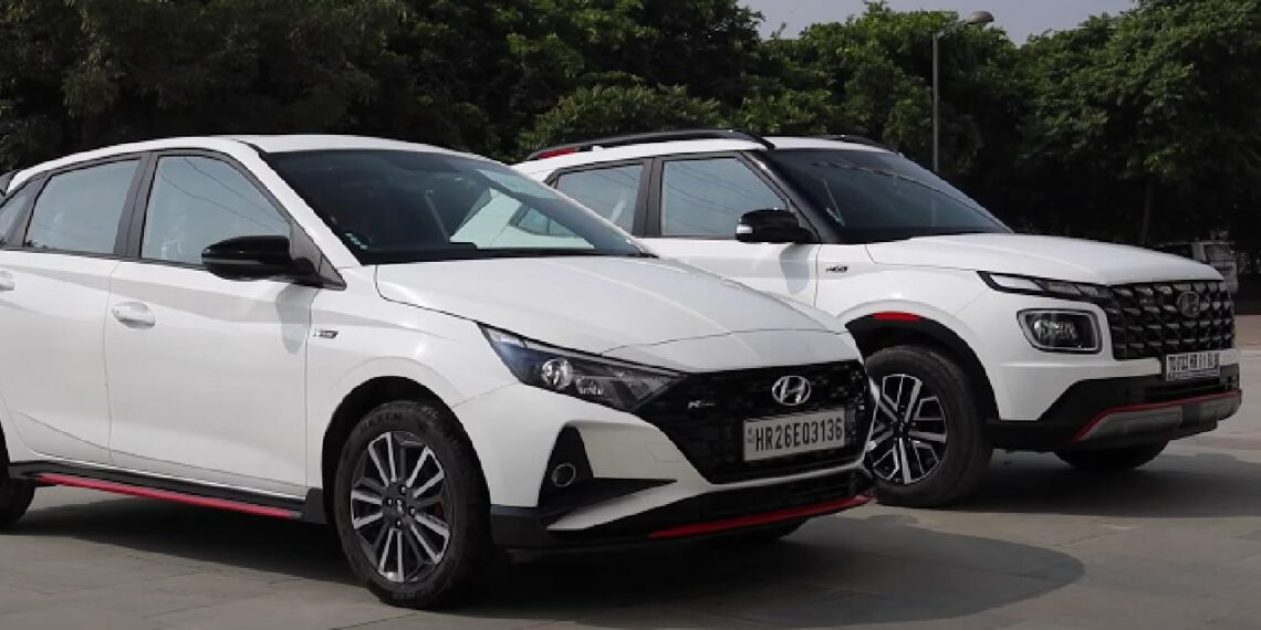 Hyundai i20 vs Venue N Line Drag Race