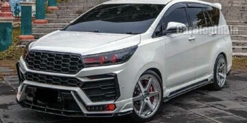 toyota innova crysta lamborghini urus body kit