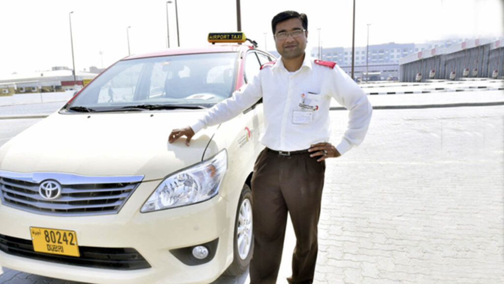 indian-driving-taxi-in-dubai-reveals-income-details