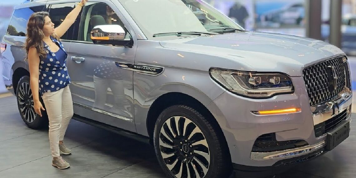 Indian Vlogger Details 2023 Lincoln Navigator