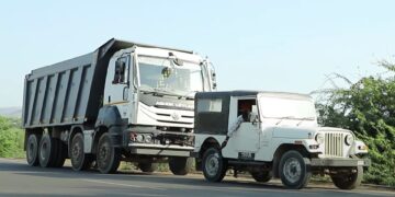 Mahindra Thar Pulls Dumper Truck