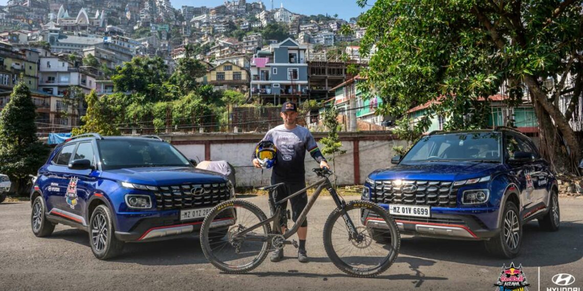 Tomáš Slavík Hyundai India Red Bull Urban Downhill India