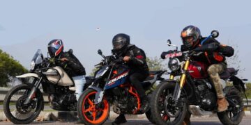 Re Himalayan 452 Vs Ktm Duke 390 Vs Triumph Scrambler 400x Drag Race