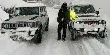 Maruti Jimny vs Gypsy Snow Test