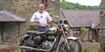 British Expert Reviews Re Classic 350