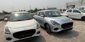 Maruti Swift Vxi vs Vxi (O) Comparison