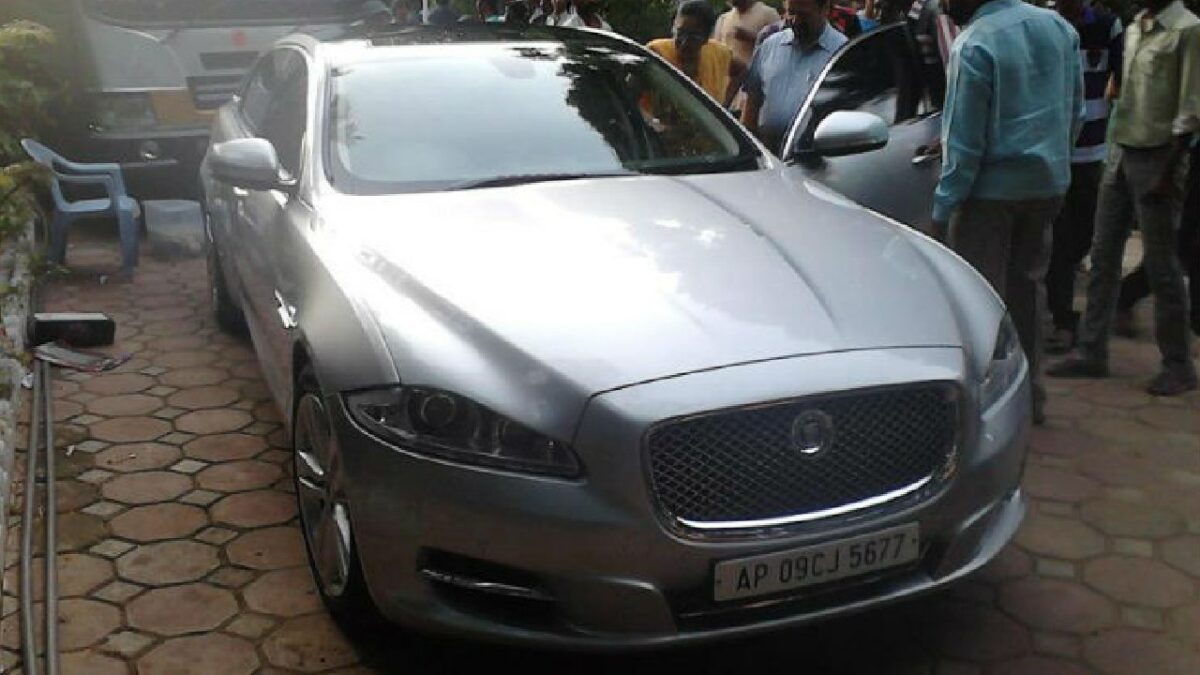 Jaguar Xj of Prabhas