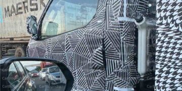 New Mahindra Mini truck Spied on Test Side Profile Front Door