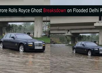 Rolls Royce Ghost Breakdown on Flooded Delhi Road