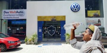 Vw India Dealership Summer Traffic Cop