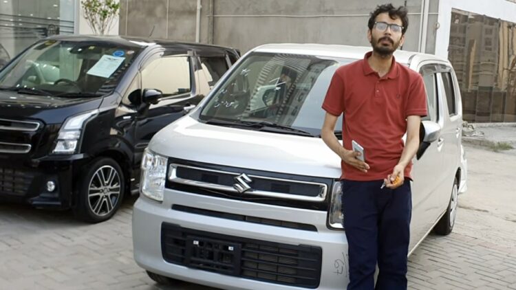 Wagonr Hybrid Walkaround Review by Pak Vlogger