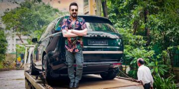 Sanjay Dutt Buys Range Rover Sv Autobiography