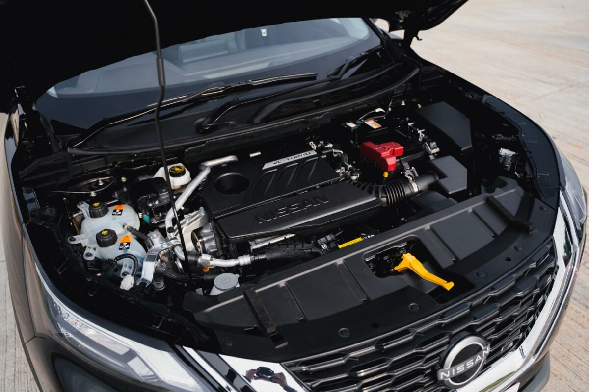 New Nissan X trail Review Image Engine Bay