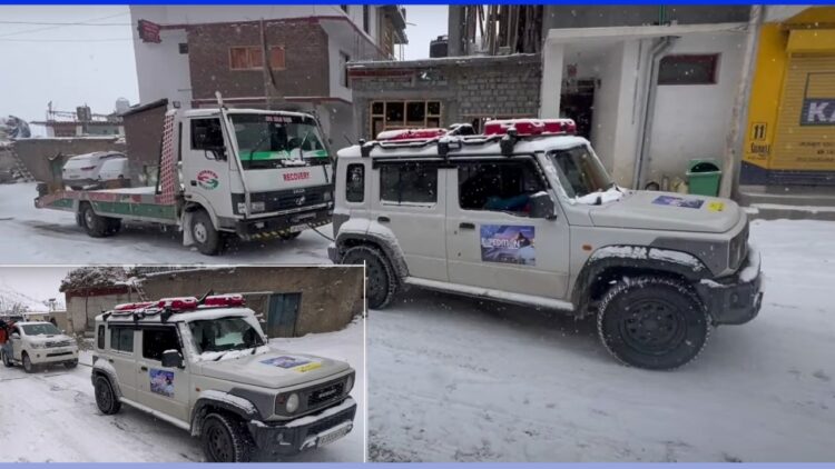 Maruti Jimny Tows Recovery Truck in Snow