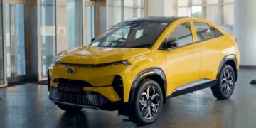 Tata CURVV EV with Lamborghini Urus-like Paint