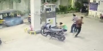 Bajaj Freedom CNG Accident